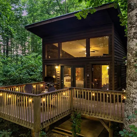 Rivers Edge Treehouses